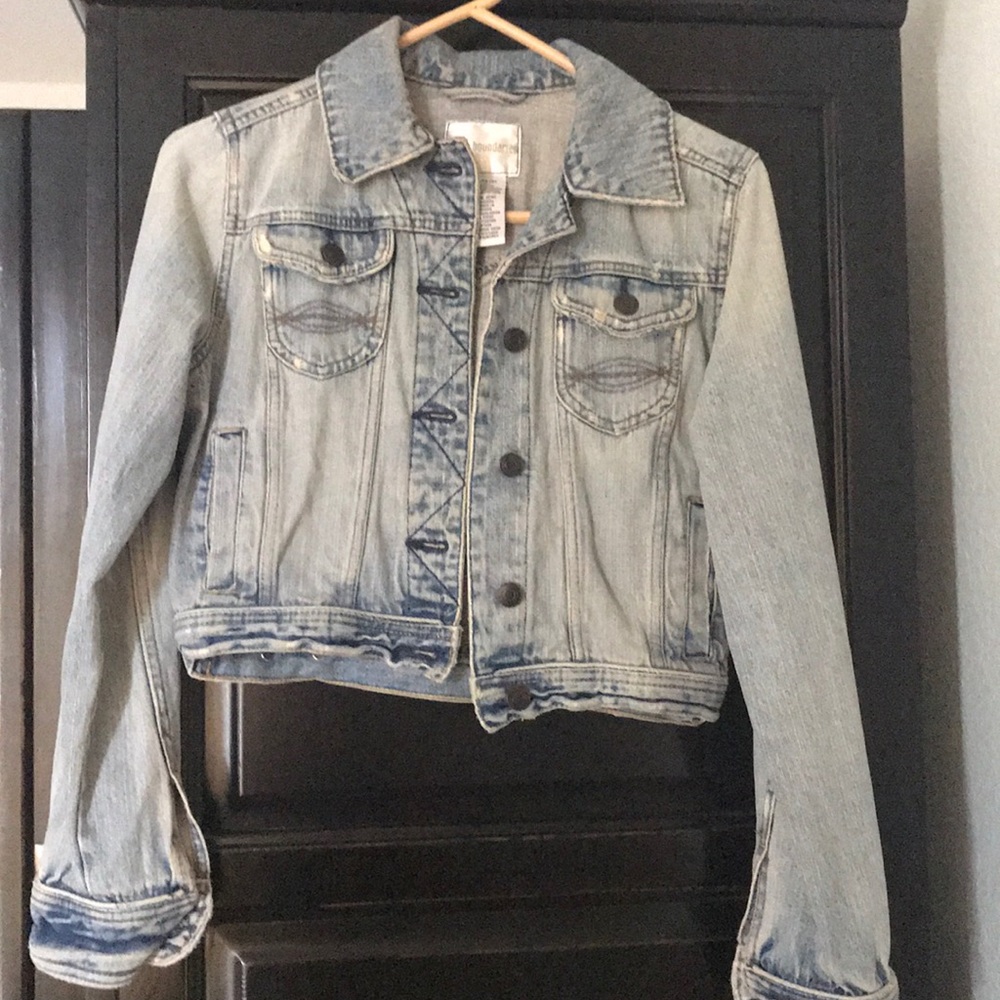 Cropped distressed denim jacket